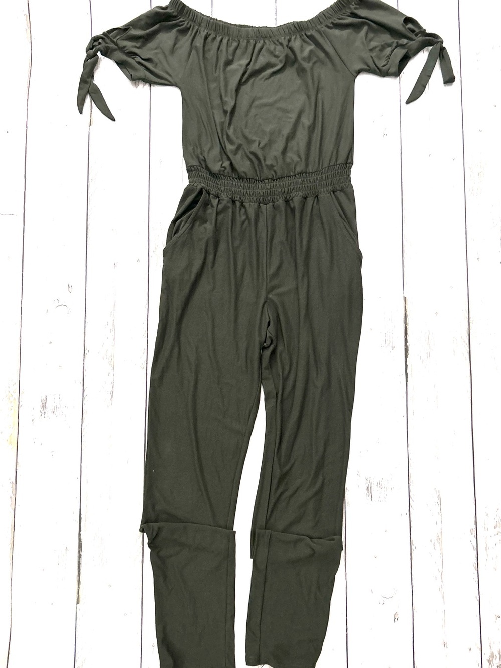 Sz M Derek Heart Olive Green Off-Shoulder Jumpsuit with Tie Sleeves